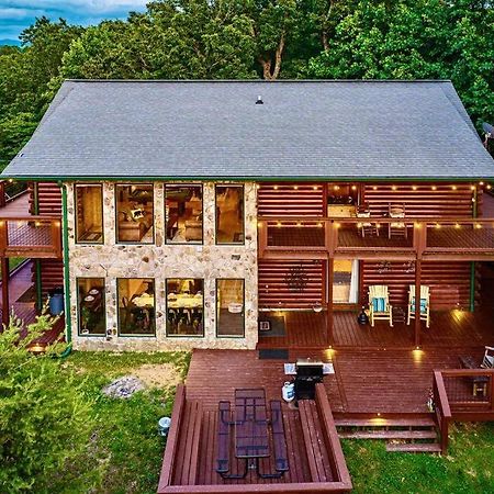 Panorama Mountain View Cabin, Less Than 10 Miles From Gatlinburg And Dollywood, Dog Friendly, 6 Bedrooms Sleeps 17, Fire Pit, Hottub, Washer Dryer, Fully Loaded Kitchen, Gameroom With A Tv, Pool Table, Arcade, Air Hockey, And Foosball 塞维尔维尔 外观 照片