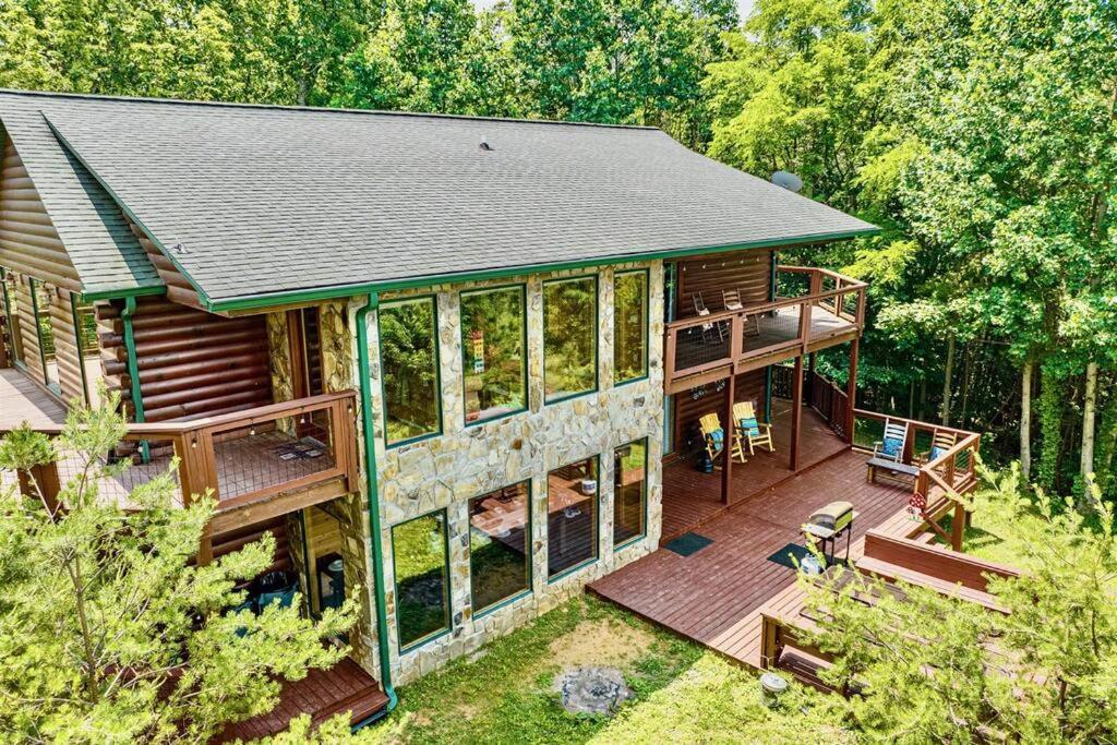 Panorama Mountain View Cabin, Less Than 10 Miles From Gatlinburg And Dollywood, Dog Friendly, 6 Bedrooms Sleeps 17, Fire Pit, Hottub, Washer Dryer, Fully Loaded Kitchen, Gameroom With A Tv, Pool Table, Arcade, Air Hockey, And Foosball 塞维尔维尔 外观 照片